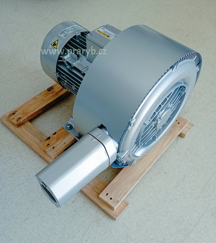 Vzduchovací turbína - rotační dvoustupňové dmychadlo  2500 litrů/min, 0,028 MPa
