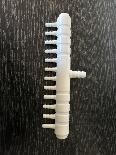 Rozbočovač plastový, rozvodka s 12 vývody